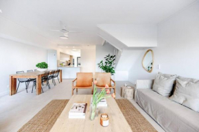 Pooch Friendly Renovated Beach Retreat with Views